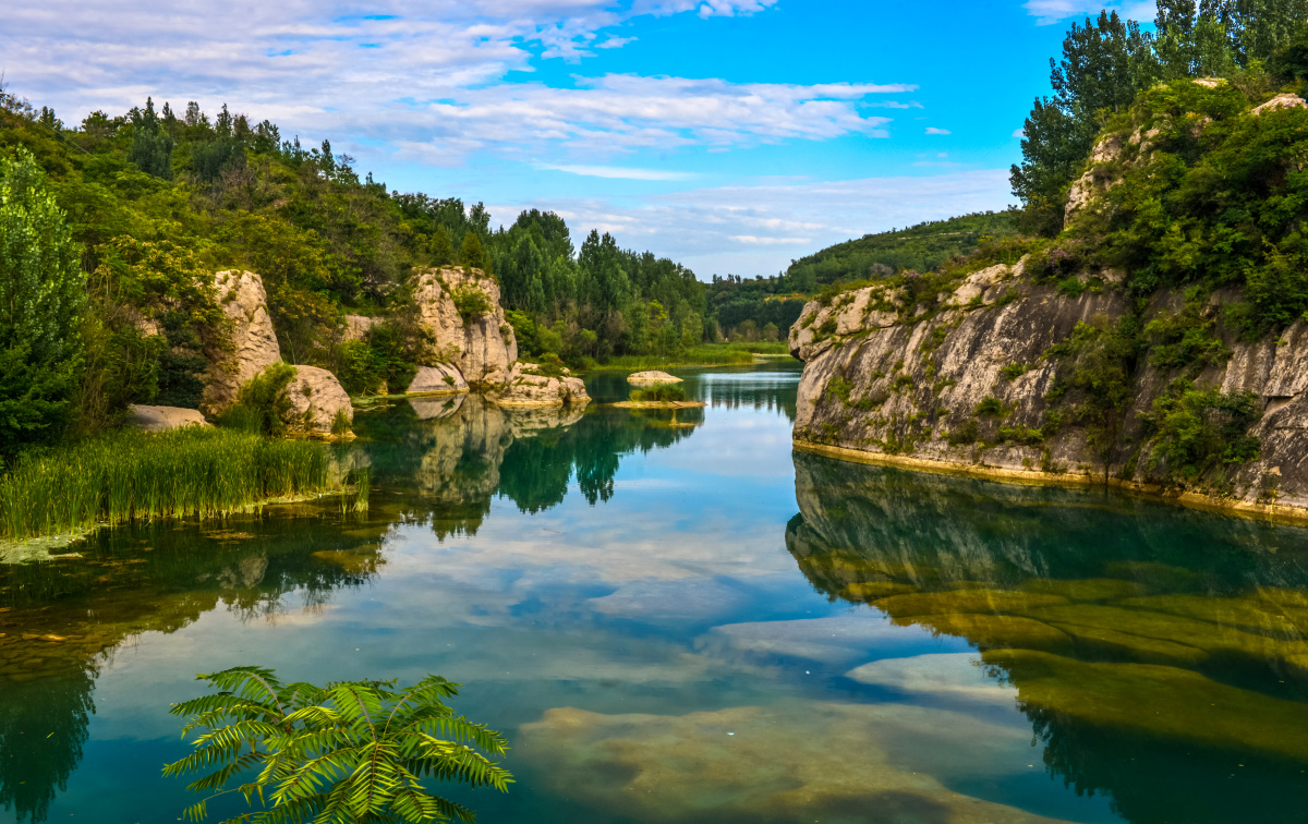 诗经之河淇河鹤壁段荣获生态环境部首批美丽河湖提名案例