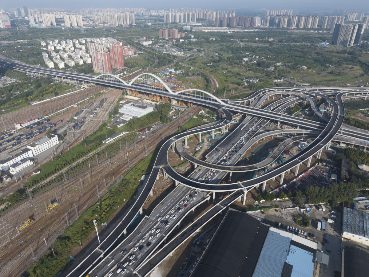 现场多图！郑州新彩虹桥开通在即，已有车辆试通行- 大河报网