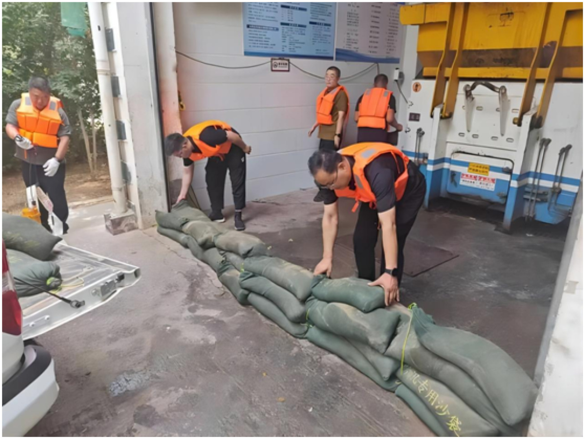 鹤壁市淇滨区环境卫生服务中心:防汛救灾演练先行