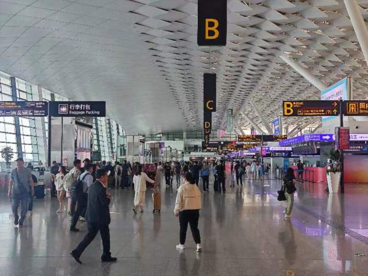 端午假期 郑州机场服务超21万名旅客顺畅抵离